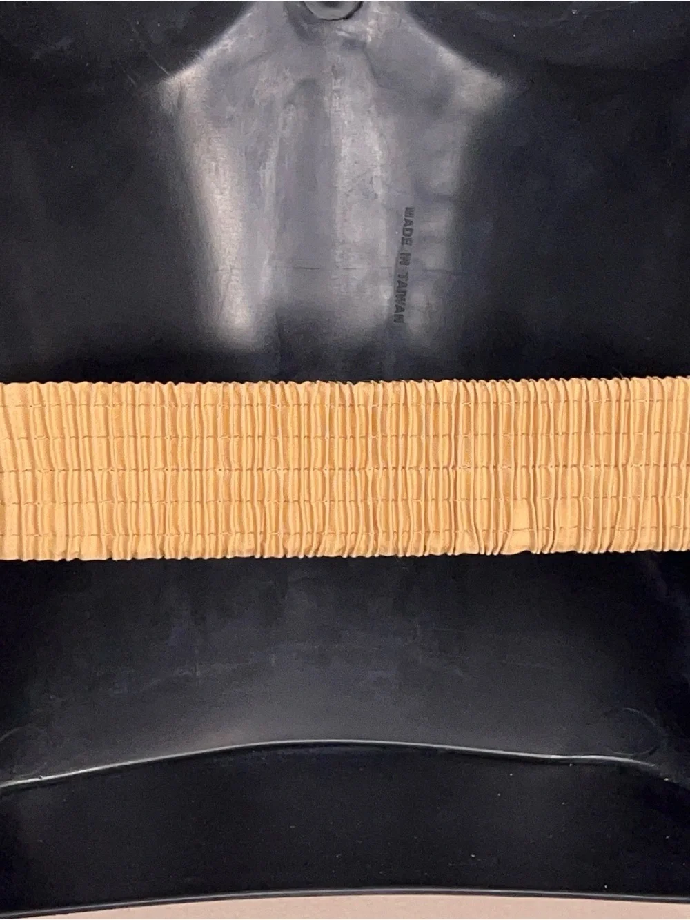 Vintage Nude Beige Stretch Belt 80s Era Womens Knot Buckle Style Accent Medium
